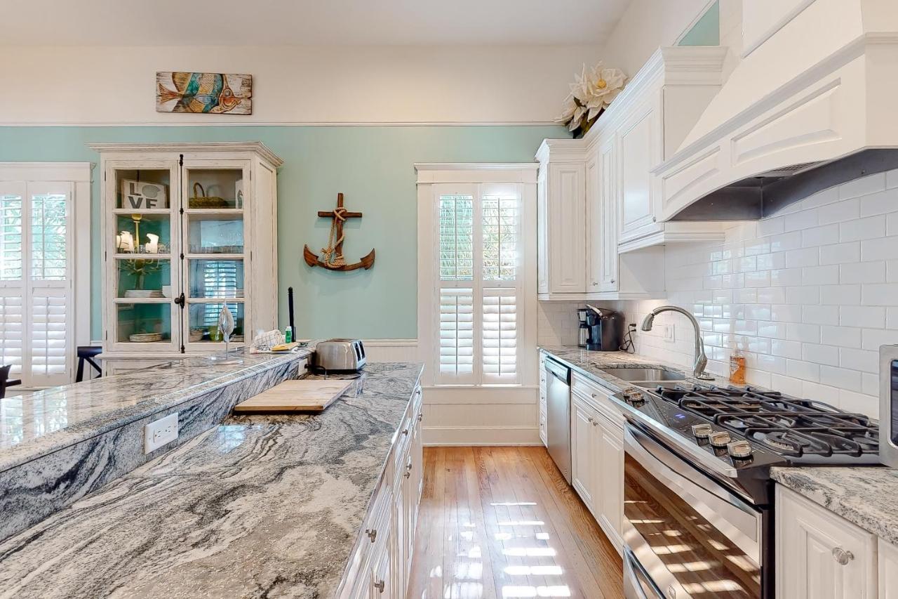 True Knot Cottage St. Simons Island エクステリア 写真